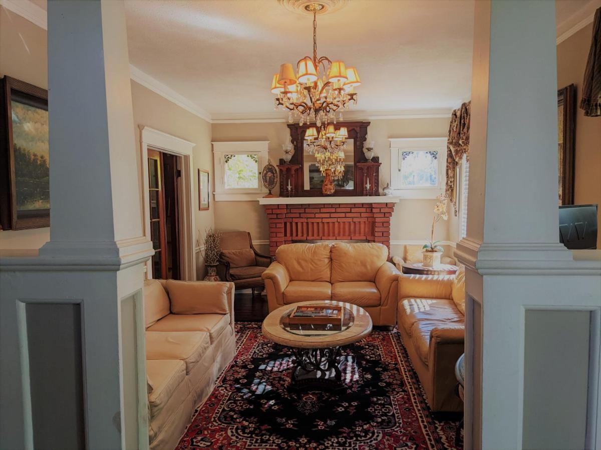 Park Place Inn And Cottages سانفورد المظهر الخارجي الصورة