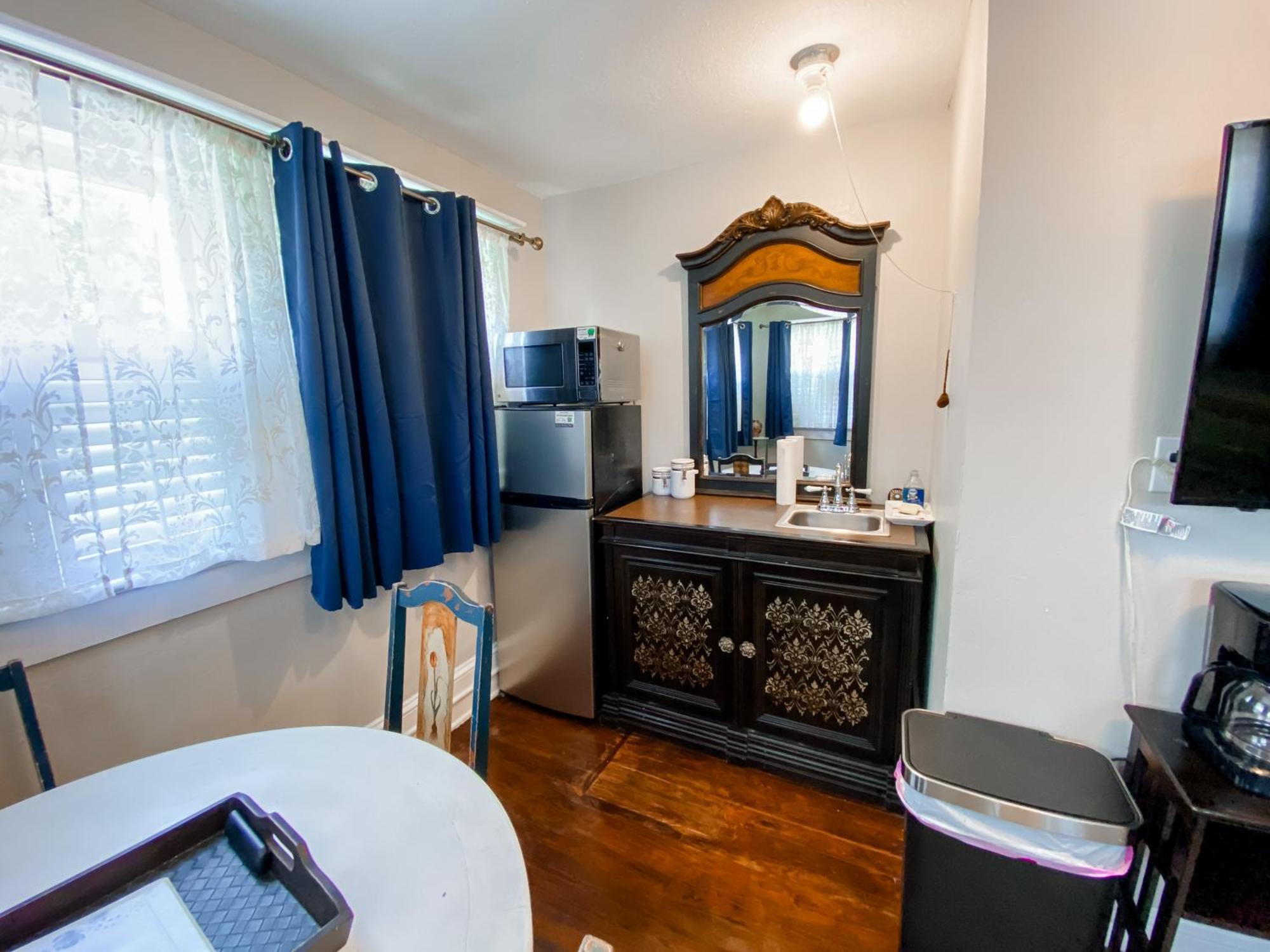 Park Place Inn And Cottages سانفورد المظهر الخارجي الصورة