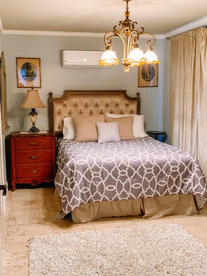 Park Place Inn And Cottages سانفورد المظهر الخارجي الصورة